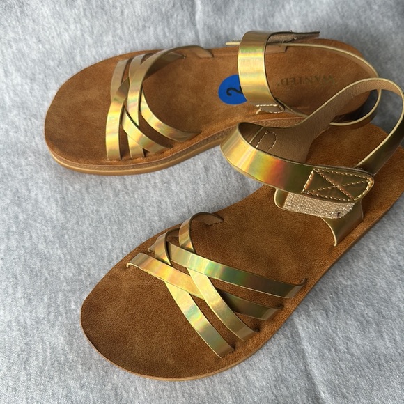 Wanted - Picture 2 of 12